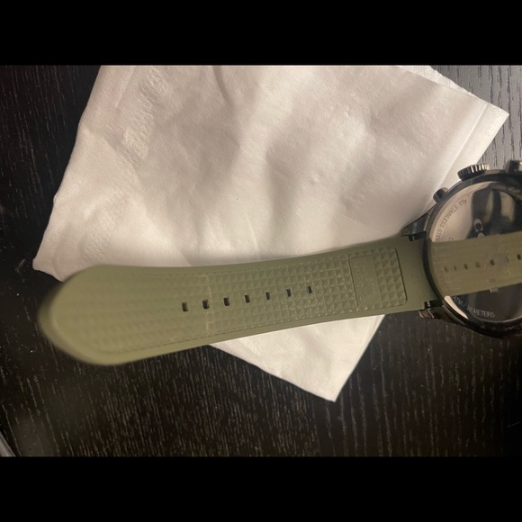 Mens olive Coach sports watch. - Picture 4 of 9